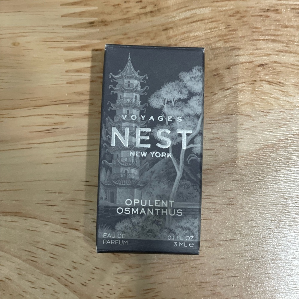 NEST Fragrances Opulent Osmanthus Travel Spray - Picture 2 of 6